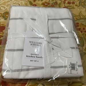 Pack of 4 William Sonoma tee towels.